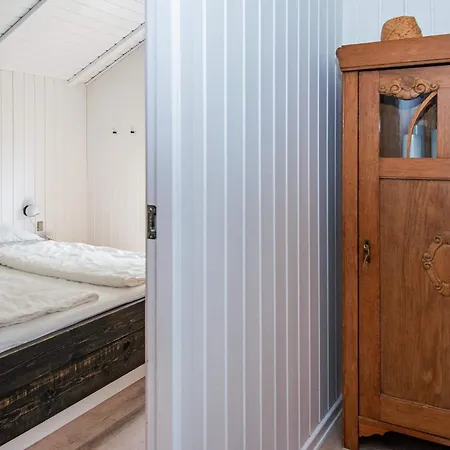 6 Person In Norre Nebel-by Traum