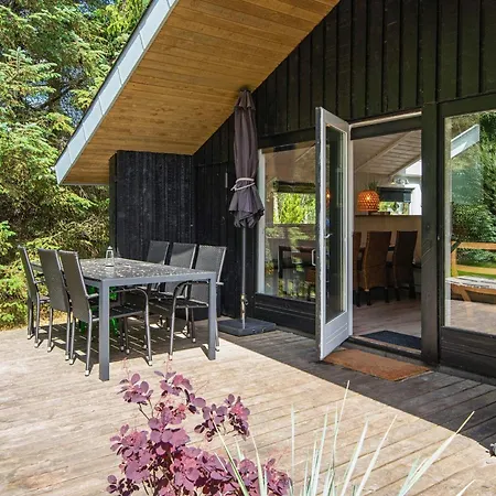 Holiday home 4 Star Holiday Home In Norre Nebel