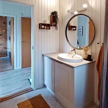 6 Person In Norre Nebel-by Traum * Norre Nebel