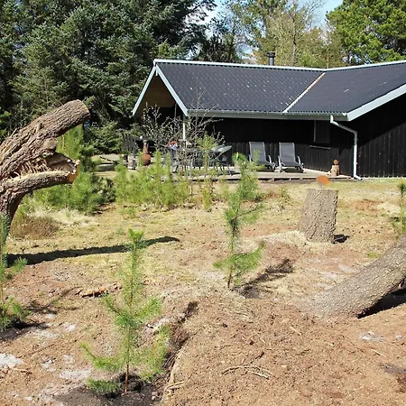 4 Star Holiday Home In Norre Nebel *
