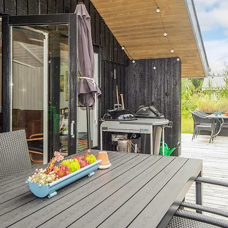 4 Star In Holiday home *